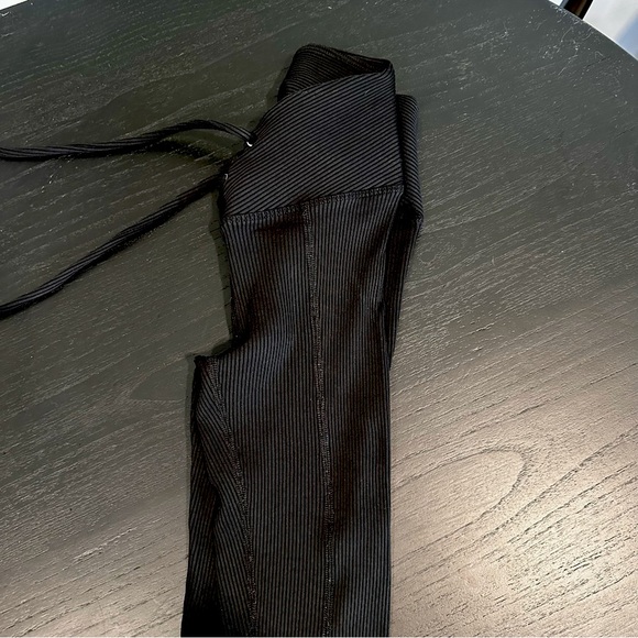 YEAR OF OURS - FOOTBALL LEGGINGS - Picture 3 of 3